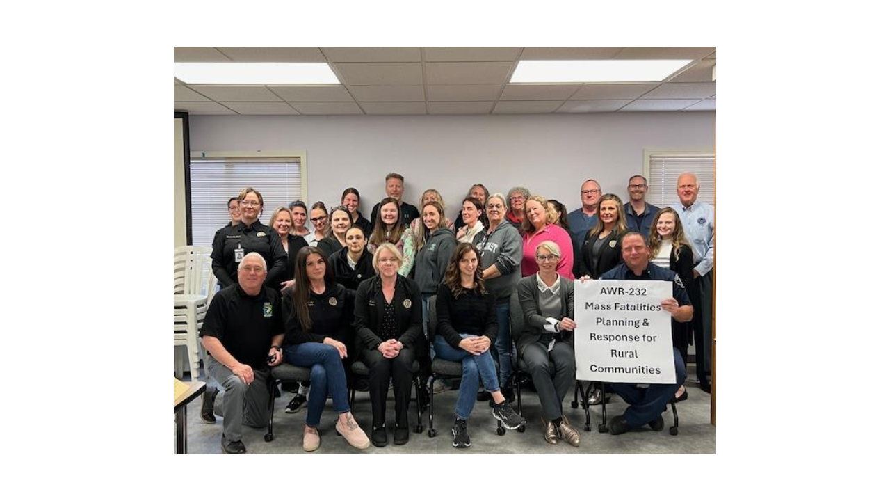 AWR 232 Class photo 4.24.24_Page2